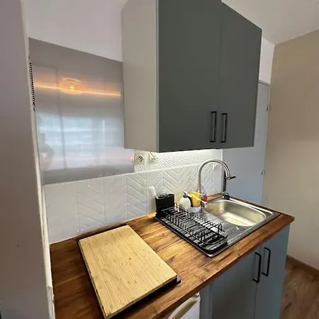 Cosy, Balcon, Parking Appartement *